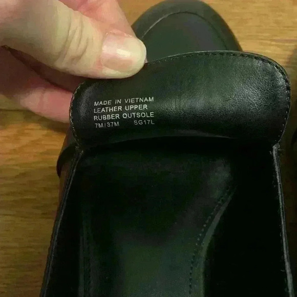 Michael Kors Caroline Leather Loafer, size 7.5 - Picture 3 of 5